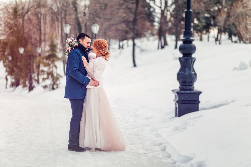 6 Christmas wedding photography tips and ideas you'll love